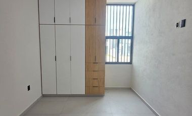 CASA EN VENTA 1 PLANTA, 2 RECÁMARAS, 2 BAÑOS, COCHERA PARA 2 AUTOS.