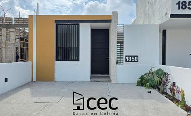 CASA EN VENTA, 1 PLANTA, 2 RECÁMARAS, 2 BAÑOS, COCHERA PARA 2 AUTOS