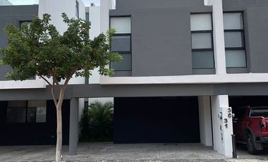 Casa en Renta en Privada Luana, Norte de Mérida
