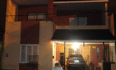 Amplio Chalet 2 plantas, Imperdible. Remedios de Escalada