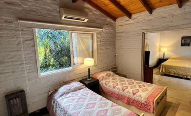 Casa en Venta, 5 ambientes - El Trébol