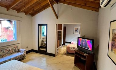 Casa en Venta, 5 ambientes - El Trébol