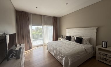 Casa en venta en La Lomada de Pilar.