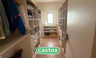 Casa en venta en La Lomada de Pilar.