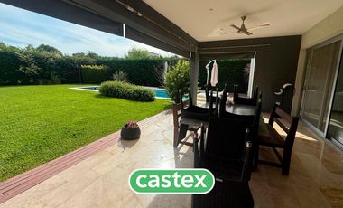 Casa en venta en La Lomada de Pilar.