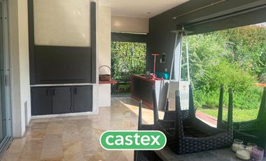 Casa en venta en La Lomada de Pilar.