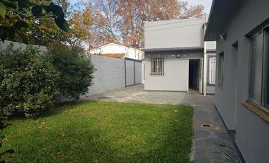 Casa 4 ambientes VENTA Lomas de Zamora