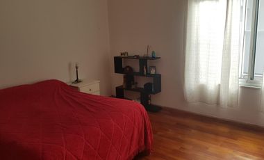 Casa 4 ambientes VENTA Lomas de Zamora