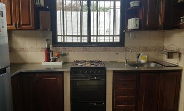 Casa 4 ambientes VENTA Lomas de Zamora