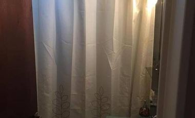 vende  Dpto. 3 amb en Remedios de Escalada con dependencias de servicio y 2 cocheras. Excelente estado