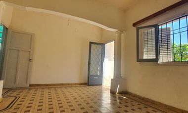 SE VENDE casa en B Crisol Norte! A 5 min de Nva Cba!!