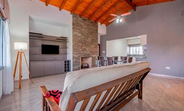 VENTA  - Casa - 3 dormitorios - Arroyo Boulevard , Arroyo Seco