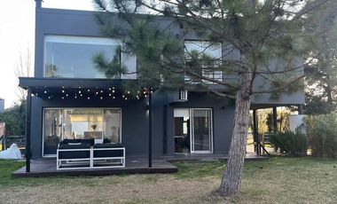 Casa en venta Barrio El Centauro Canning