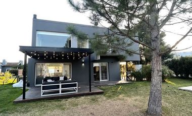 Casa en venta Barrio El Centauro Canning