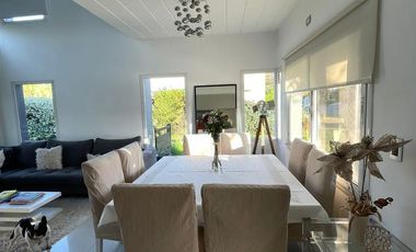 Casa en venta Barrio El Centauro Canning