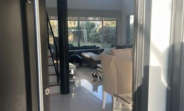 Casa en venta Barrio El Centauro Canning