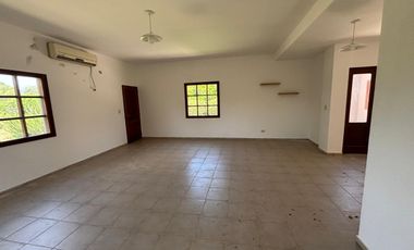 Casa en venta country jockey club 3 dormitorios planta baja