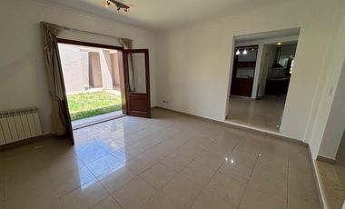 Casa en venta country jockey club 3 dormitorios planta baja