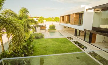 Casa en venta en Mérida en privada residencial