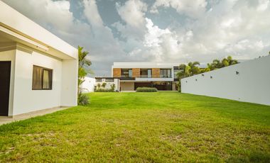 Casa en venta en Mérida en privada residencial