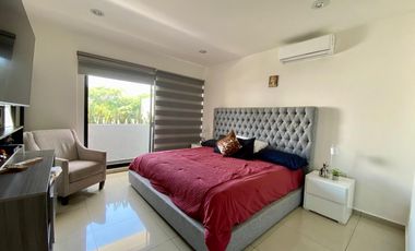 Casa en VENTA con alberca y roof garden, en Residencial Tai Tai junto al rio