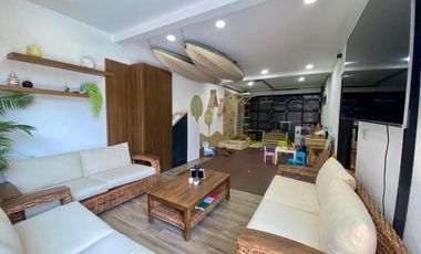Casa en VENTA con alberca y roof garden, en Residencial Tai Tai junto al rio
