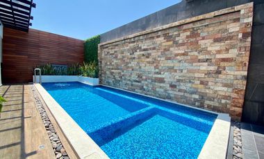 Casa en VENTA con alberca y roof garden, en Residencial Tai Tai junto al rio