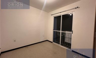 Departamento renta Villas del Refugio Marques Queretaro 3er nivel cerca IMSS N2