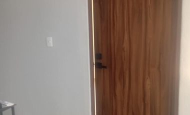 Departamento renta Villas del Refugio Marques Queretaro 3er nivel cerca IMSS N2