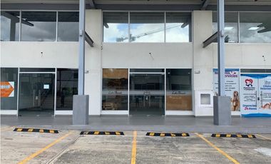 LOCAL COMERCIAL / PLAZA MILLA 8 / CON MEZZANINE / 126m2 / VACIO