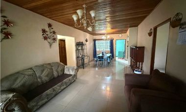 ALQUILER DE CASA EN BUGABA SIOGUI  COMPLETAMENTE CERCADA