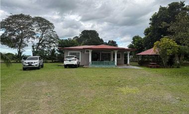 ALQUILER DE CASA EN BUGABA SIOGUI  COMPLETAMENTE CERCADA