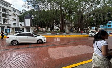 CASCO VIEJO / 120M / ESPACIO AMPLIO / IDEAL PARA BAR RESTAURANTE