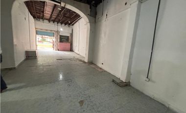 CASCO VIEJO / 120M / ESPACIO AMPLIO / IDEAL PARA BAR RESTAURANTE