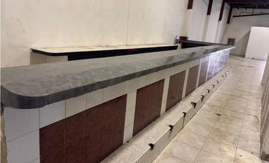 ALQUILER DELOCAL EN CASCO VIEJO ESPACIO AMPLIO IDEAL PARA DISCOTECA