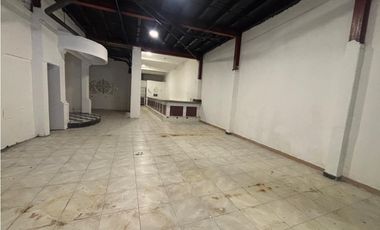 ALQUILER DELOCAL EN CASCO VIEJO ESPACIO AMPLIO IDEAL PARA DISCOTECA