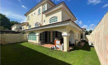 ALQUILER DE CASA EN CLAYTON PH GREEN FIELDS 3 HABITACION AMOBLADA