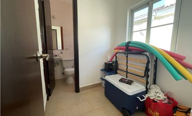 ALQUILER DE CASA EN CLAYTON PH GREEN FIELDS 3 HABITACION AMOBLADA