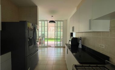 ALQUILER DE CASA EN CLAYTON PH GREEN FIELDS 3 HABITACION AMOBLADA