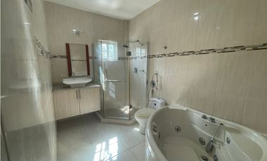 ALQUILER DE CASA EN CLAYTON PH GREEN FIELDS 3 HABITACION AMOBLADA