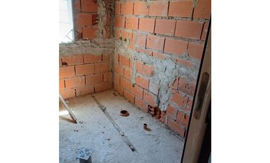 CASA A TERMINAR EN VENTA EN SANTA ELENA