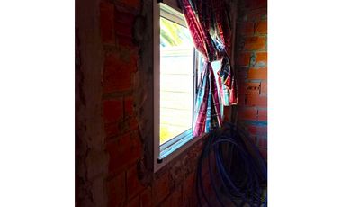 CASA A TERMINAR EN VENTA EN SANTA ELENA