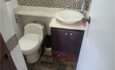 ARRIENDO APARTAESTUDIO EN POBLADO - PATIO BONITO