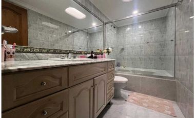 Casa En Venta en el Poblado sector La Calera