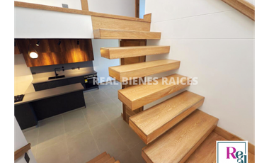 Casa Medianera en Unidad Cerrada