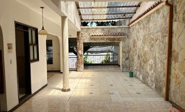 Tu próximo restaurante, bar u oficina en el corazón de San Fernando Viejo - Arriendo Casa