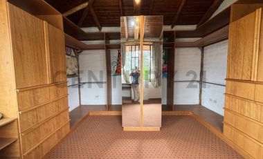 Vendo Quinta Conocoto sector Armenia 1 entre puente 8 y 9