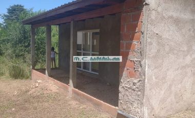 V203.ICHO CRUZ. OPORTUNIDAD UNICA. TERRENO + CASA A TERMINAR. EXC. UBICACIÓN.