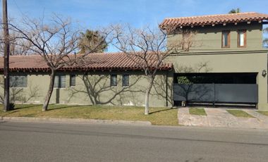 Casa a la Venta en Club de Campo Mendoza