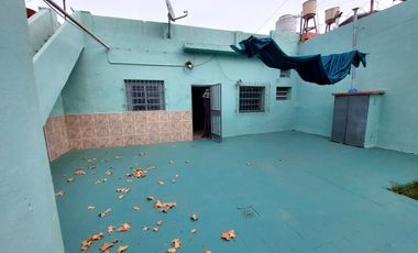 Venta Casa 3 dormitorios con patio - en España y Hospitales - Bv Segui